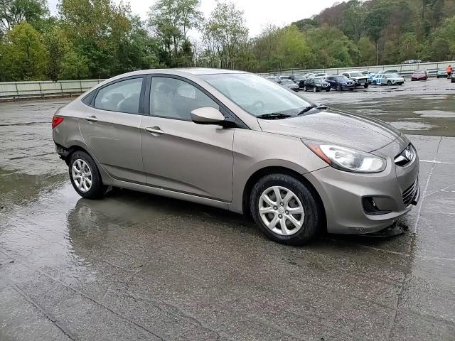 2014 Hyundai Accent Gls VIN: KMHCT4AE0EU613978 Lot: 82322635