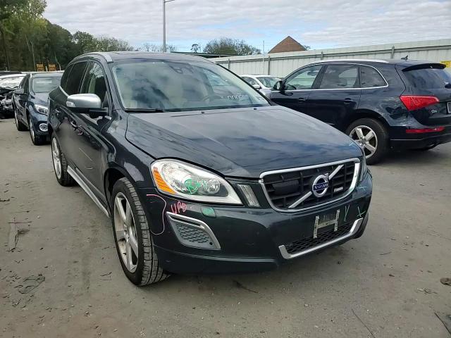 2011 Volvo Xc60 T6 VIN: YV4902DZ7B2147996 Lot: 82368325