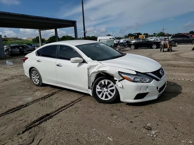2018 Nissan Altima 2.5 VIN: 1N4AL3AP0JC219104 Lot: 85272555
