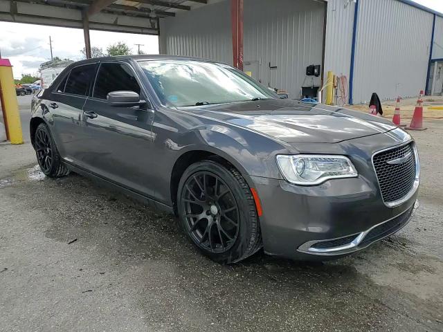 2019 Chrysler 300 Touring VIN: 2C3CCAAG7KH556069 Lot: 85522675