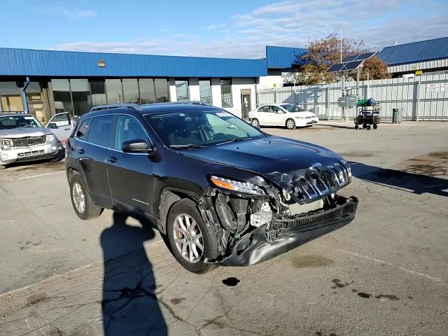 2016 Jeep Cherokee Latitude VIN: 1C4PJMCS6GW140321 Lot: 82723675