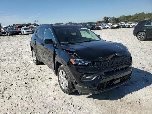 2022 Jeep Compass Latitude VIN: 3C4NJCBBXNT225233 Lot: 82717375