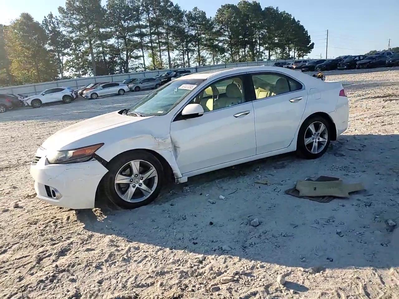 Фото: JH4CU2F41DC005525