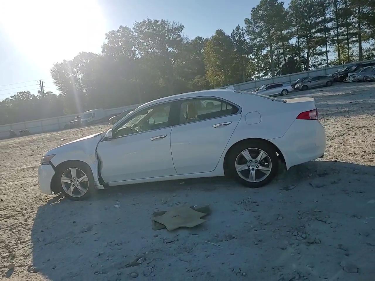 Фото: JH4CU2F41DC005525