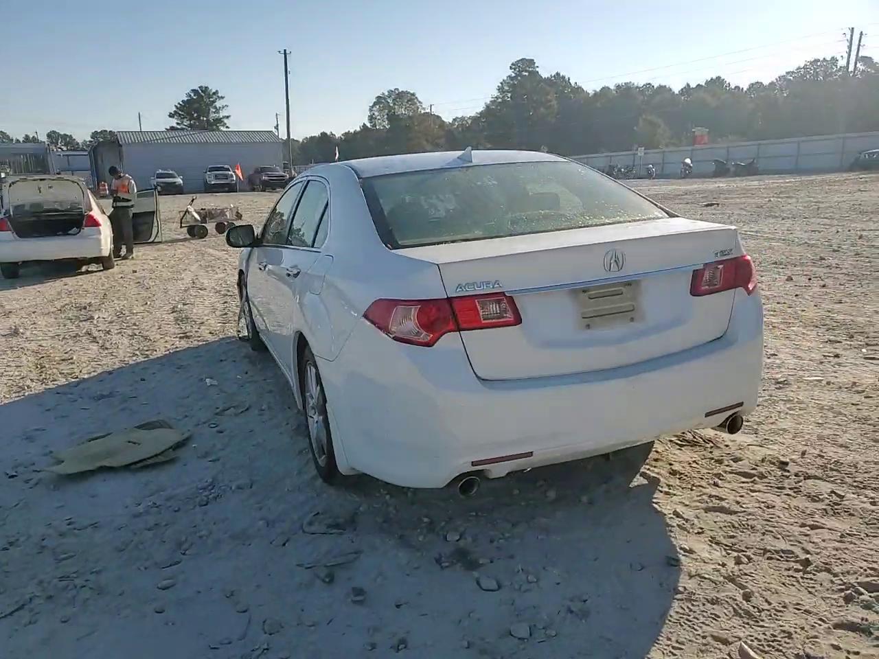 Фото: JH4CU2F41DC005525