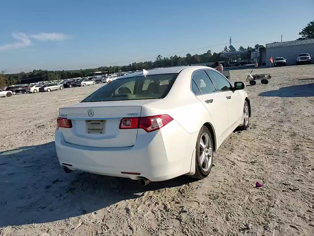 Фото: JH4CU2F41DC005525