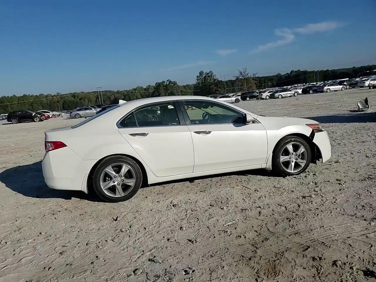 Фото: JH4CU2F41DC005525