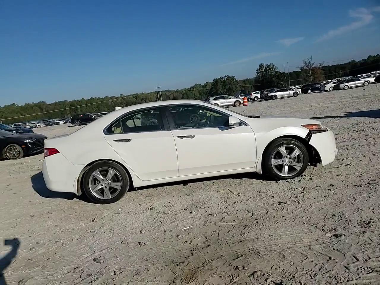 Фото: JH4CU2F41DC005525