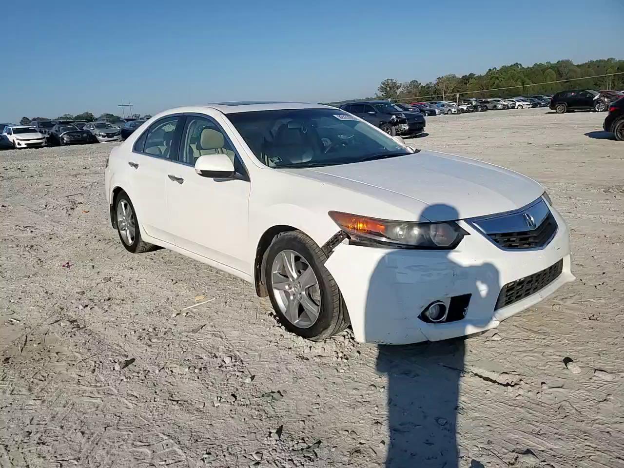 Фото: JH4CU2F41DC005525