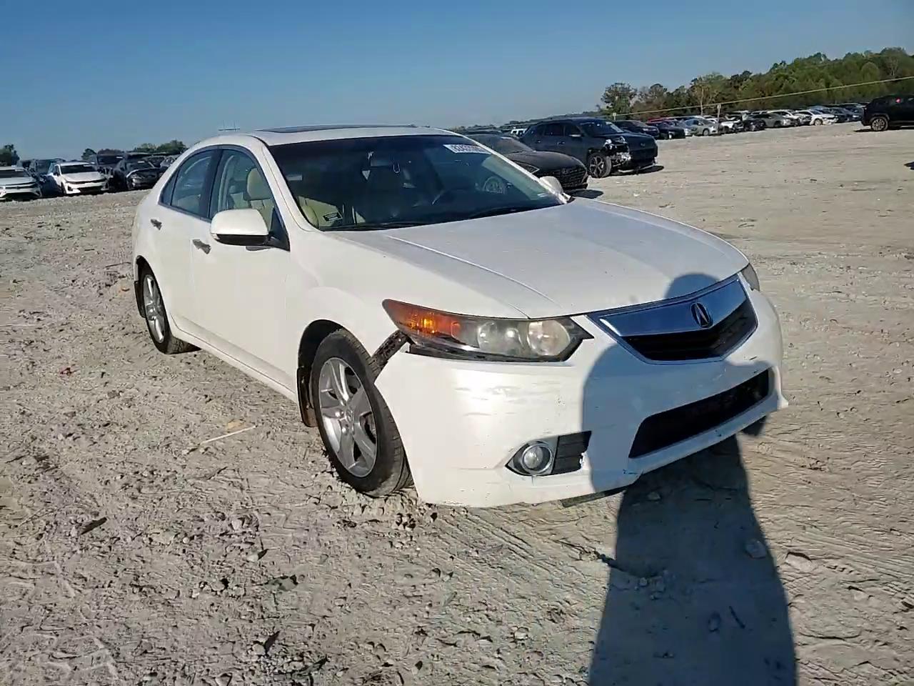 Фото: JH4CU2F41DC005525