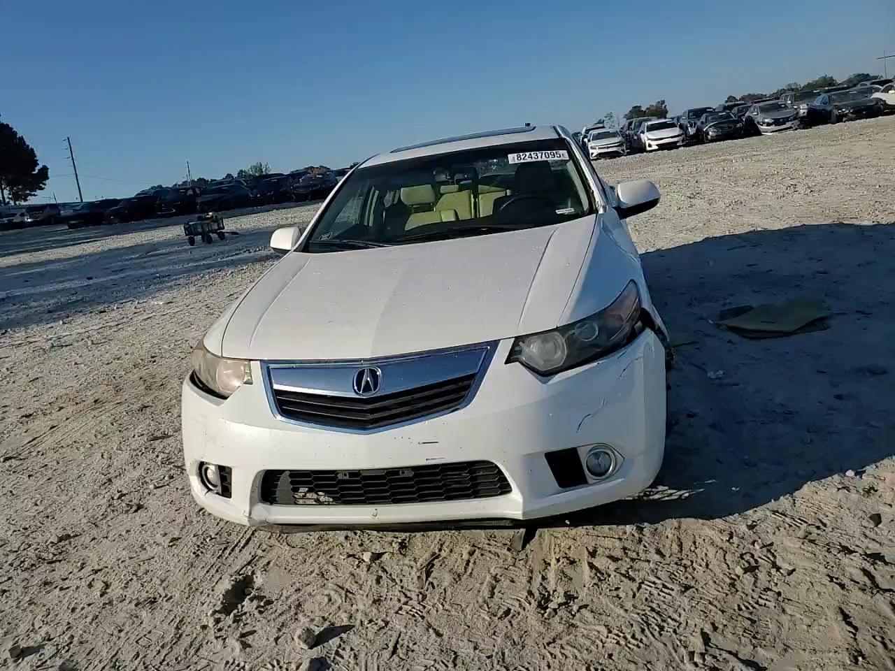 Фото: JH4CU2F41DC005525