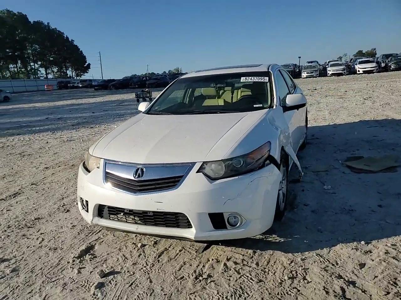 Фото: JH4CU2F41DC005525