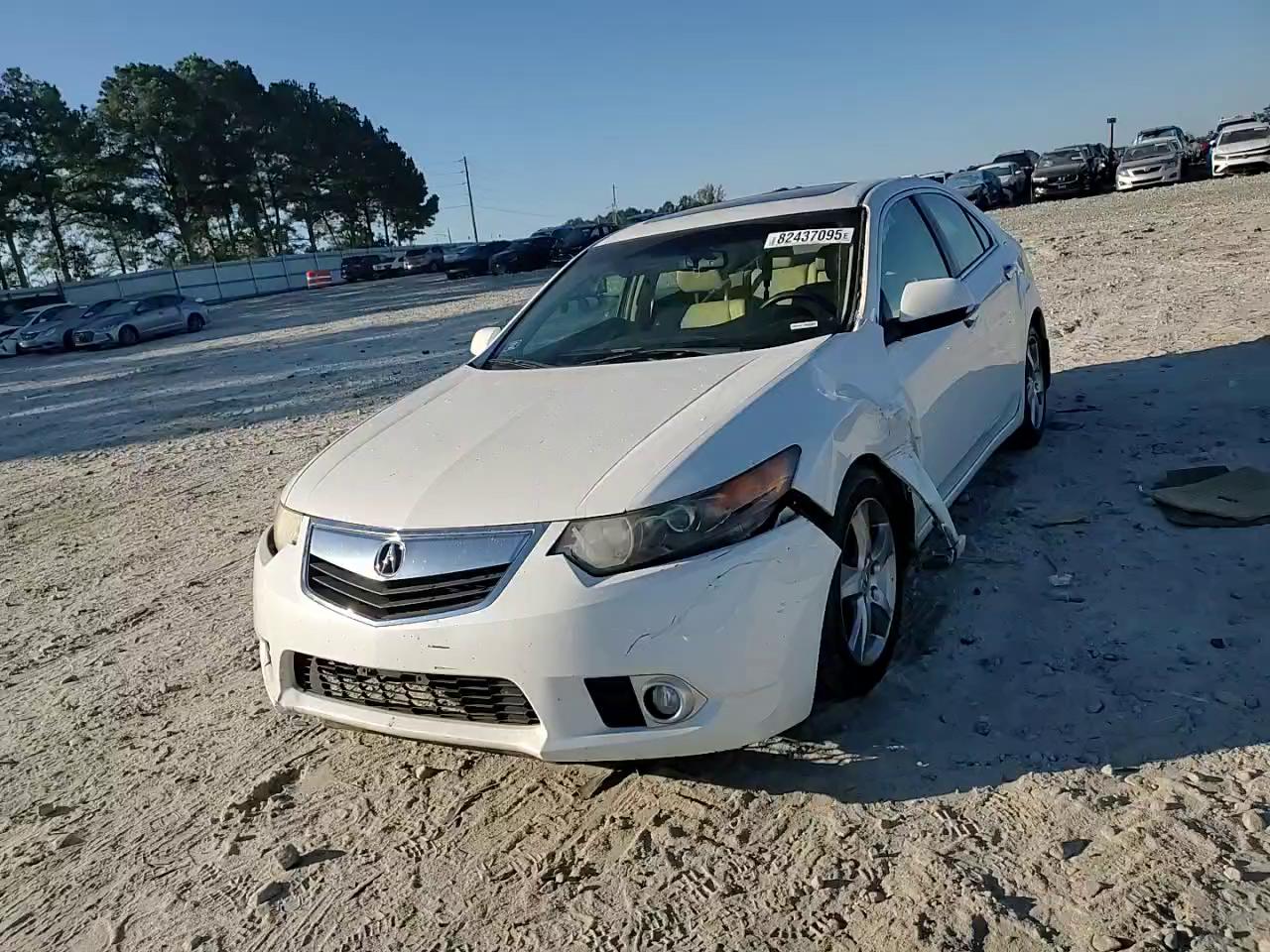 Фото: JH4CU2F41DC005525