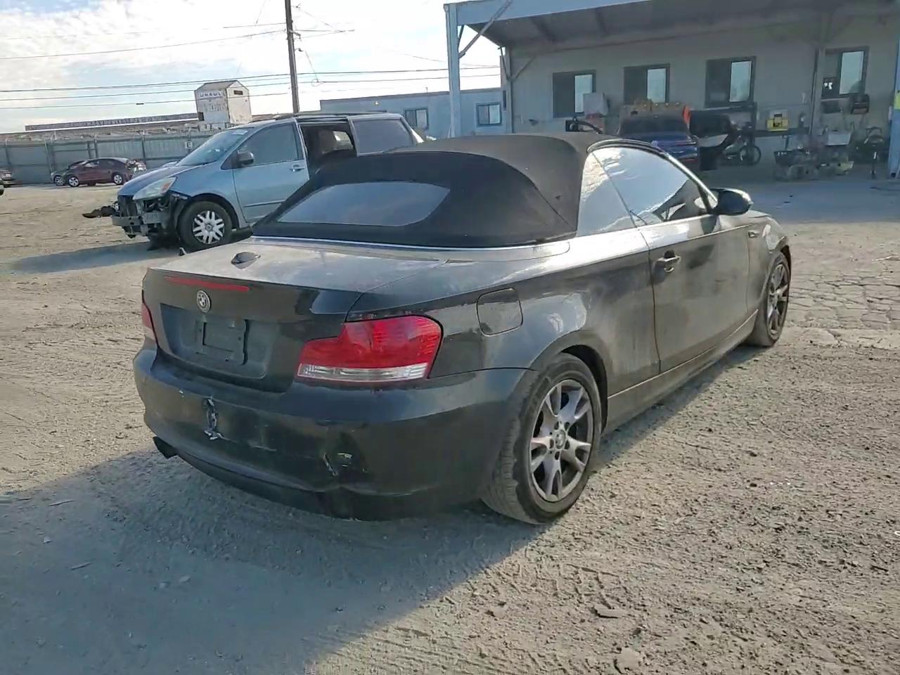 Фото: WBAUN13569VH80702