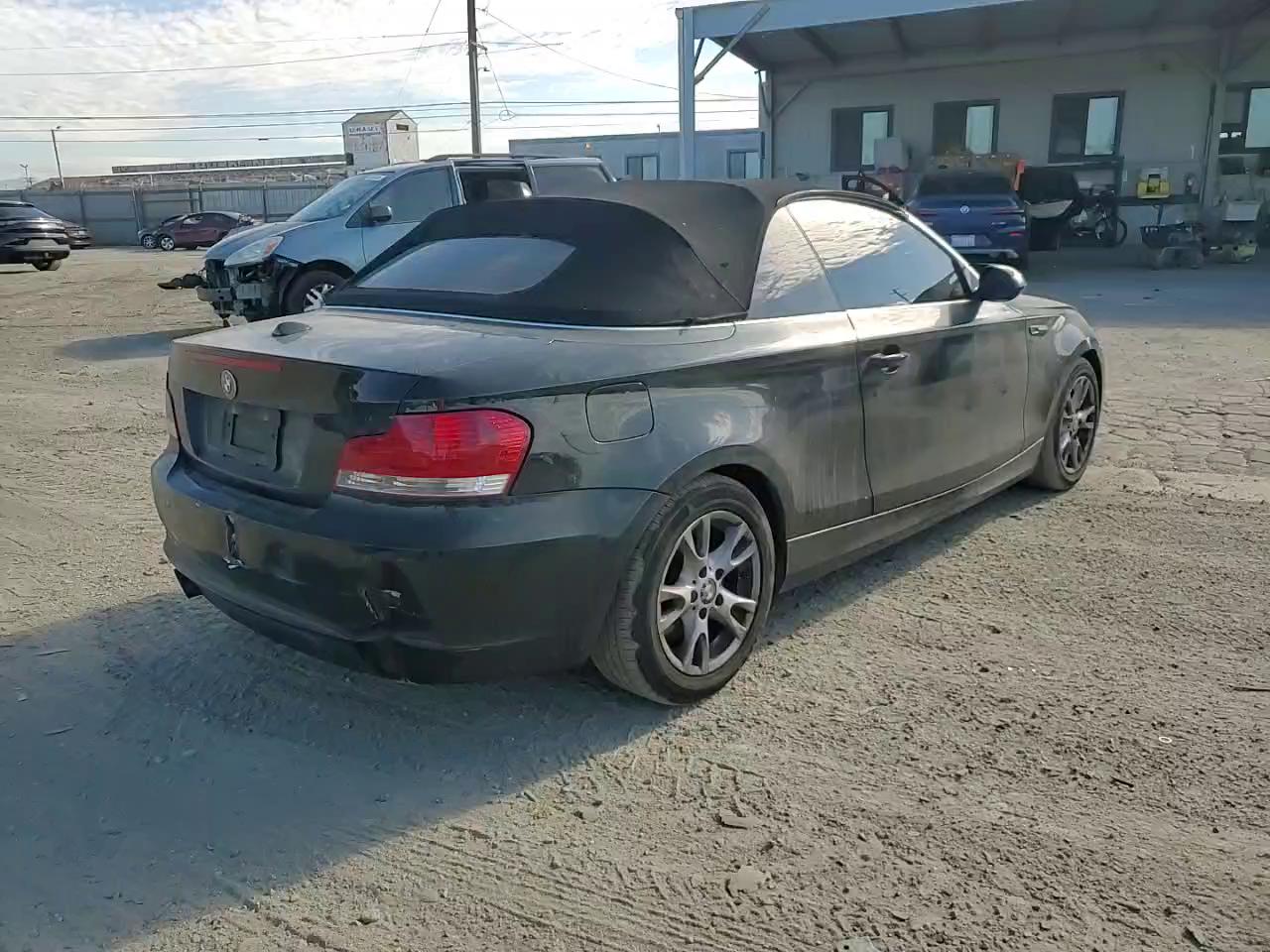 Фото: WBAUN13569VH80702