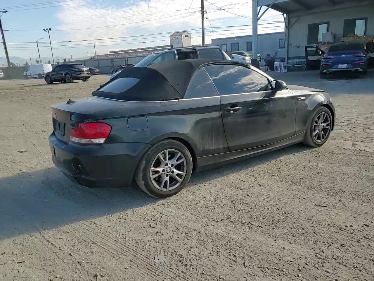 Фото: WBAUN13569VH80702