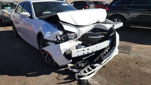 2017 Chrysler 300 S VIN: 2C3CCABGXHH615929 Lot: 82569285