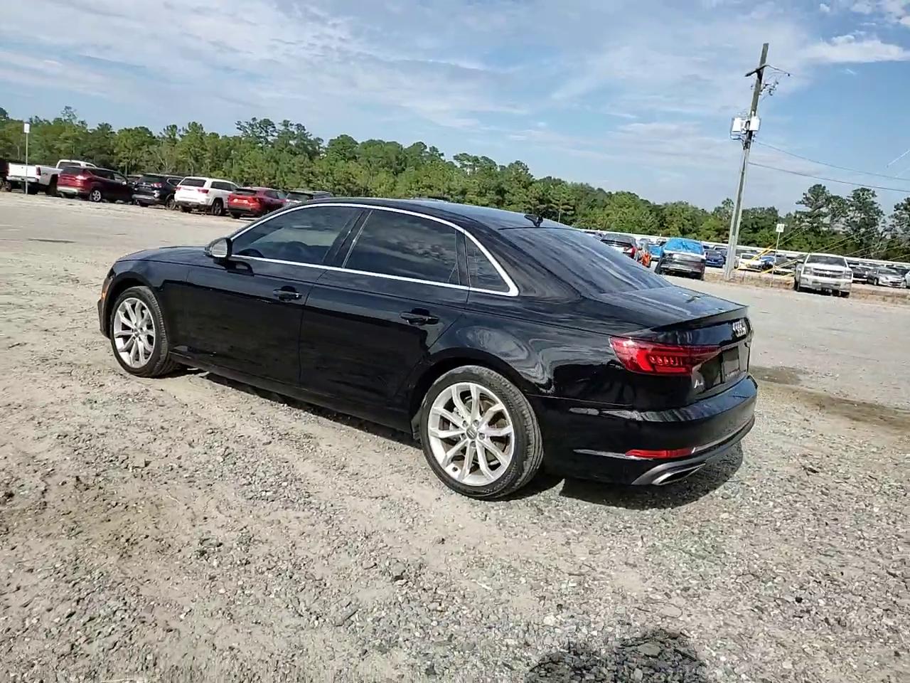 Фото: WAUGMAF41KA037653