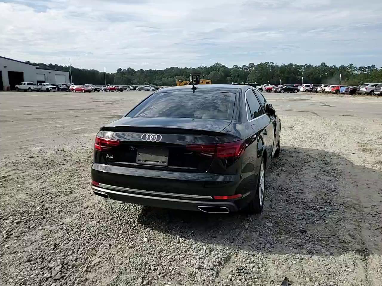 Фото: WAUGMAF41KA037653