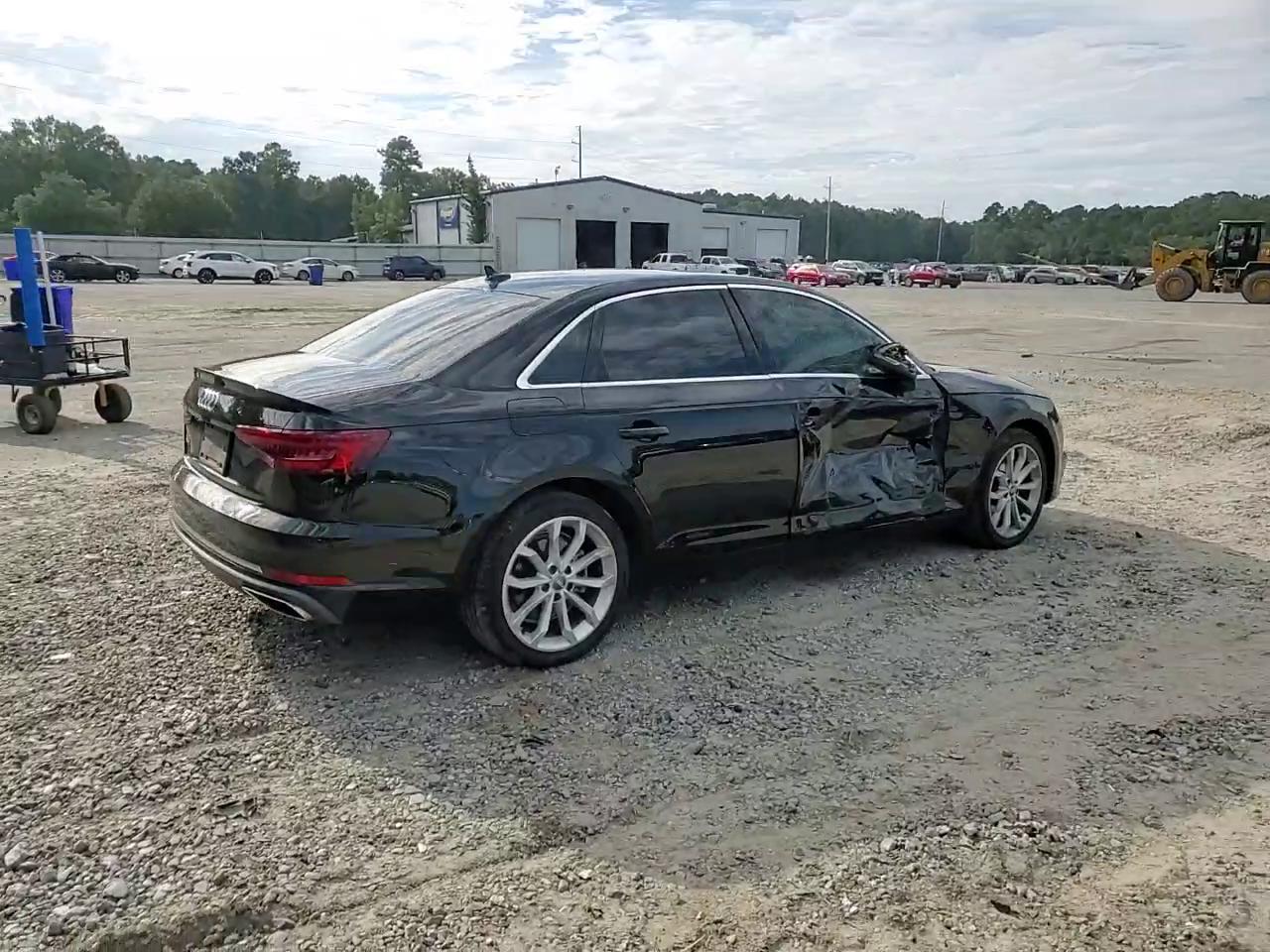 Фото: WAUGMAF41KA037653