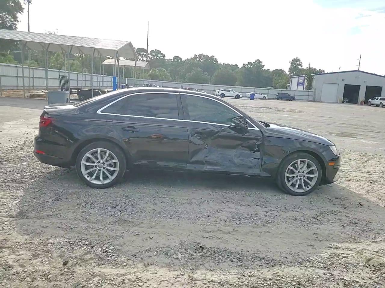 Фото: WAUGMAF41KA037653