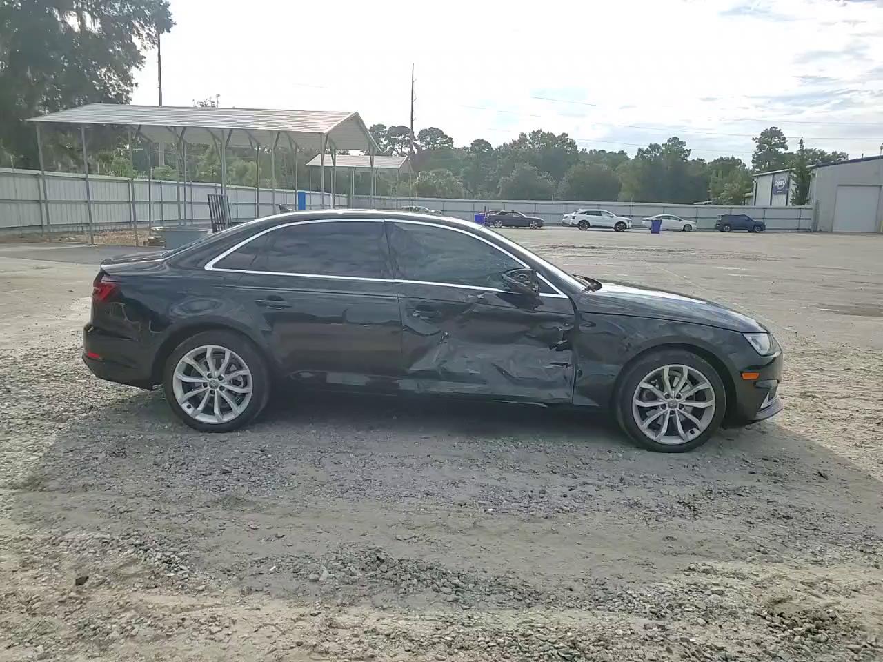 Фото: WAUGMAF41KA037653