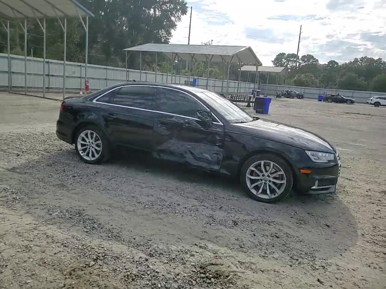 Фото: WAUGMAF41KA037653