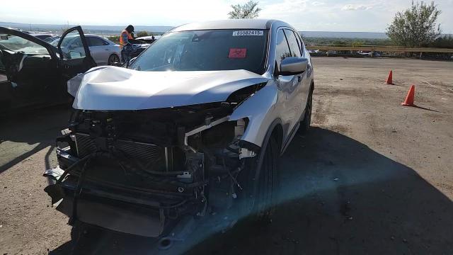 2020 Nissan Rogue S VIN: JN8AT2MV5LW142928 Lot: 85582415