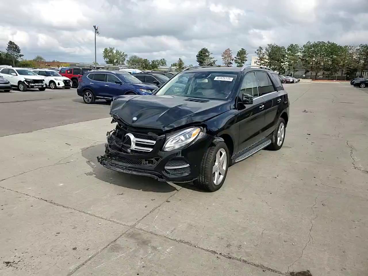 Фото: 4JGDA5HB8HA863499