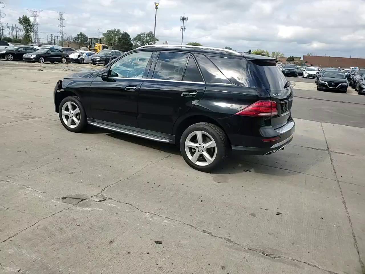 Фото: 4JGDA5HB8HA863499