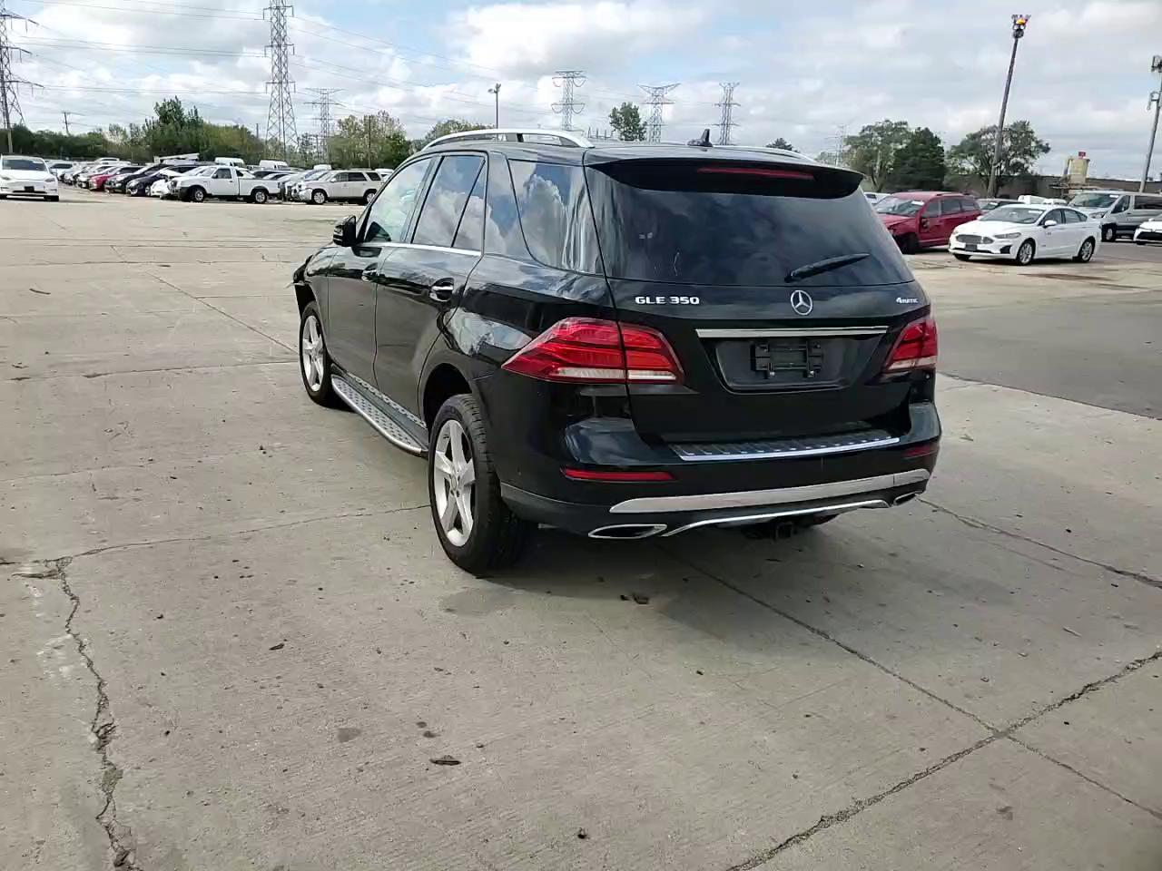 Фото: 4JGDA5HB8HA863499