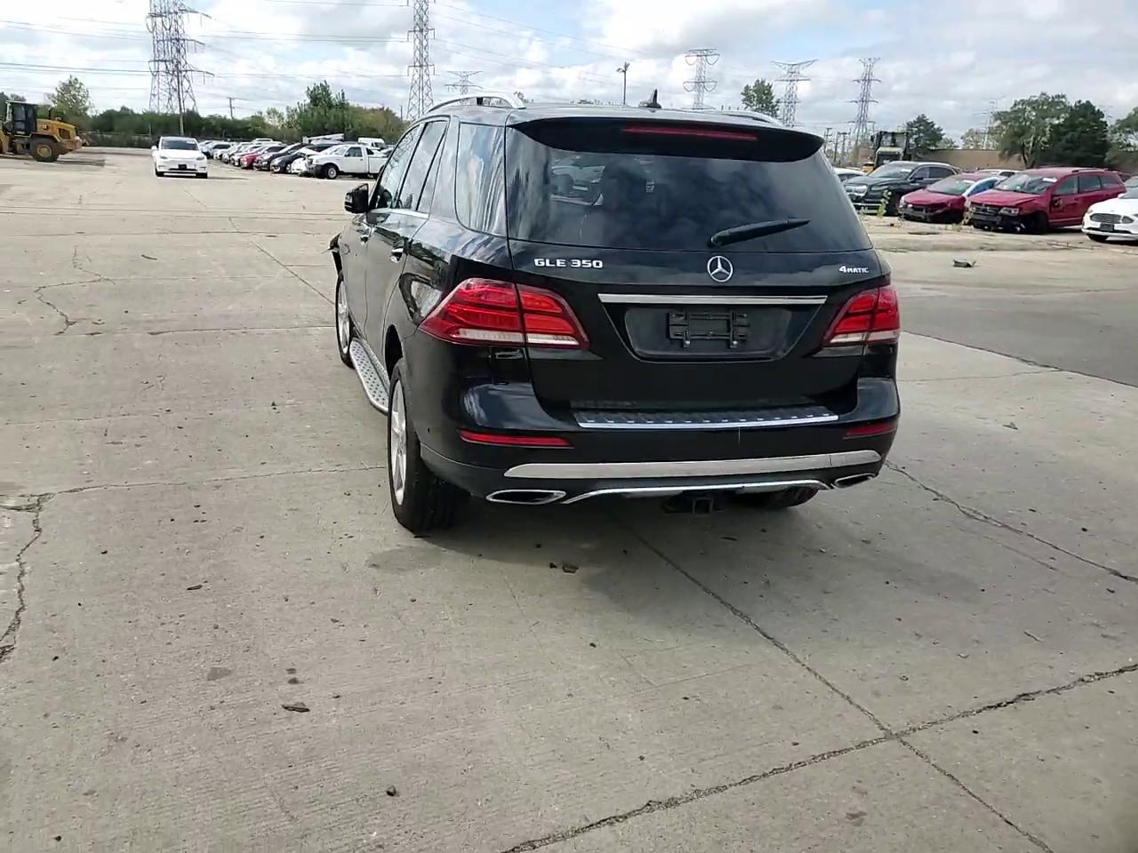 Фото: 4JGDA5HB8HA863499