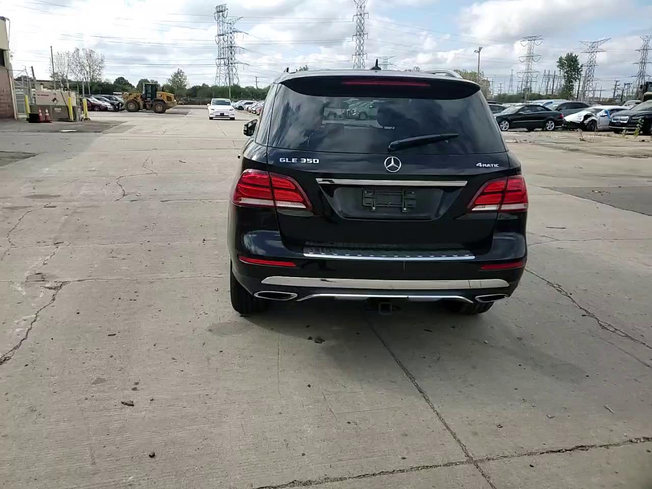 Фото: 4JGDA5HB8HA863499