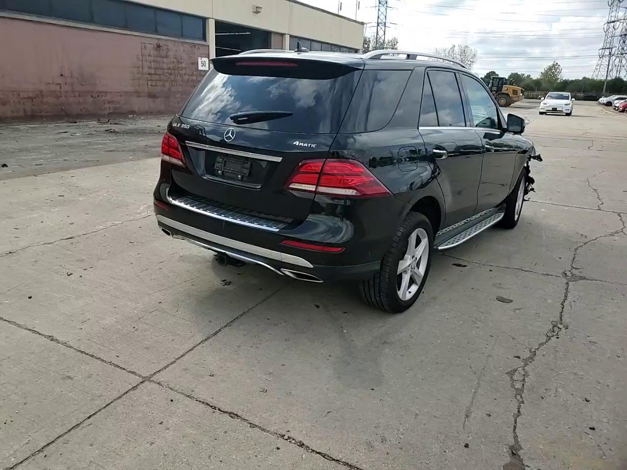 Фото: 4JGDA5HB8HA863499