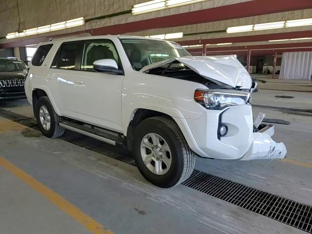2015 Toyota 4Runner Sr5/Sr5 Premium VIN: JTEBU5JR0F5267718 Lot: 85104395