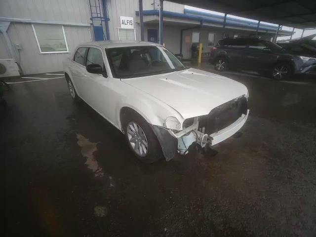 2008 Chrysler 300 Lx VIN: 2C3KA43R78H164669 Lot: 81228715