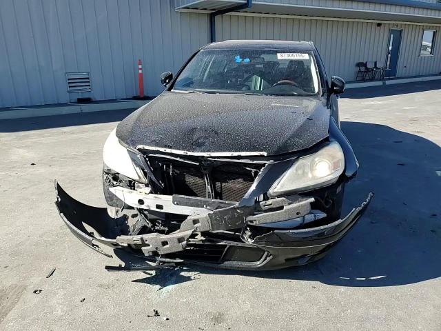 2011 Hyundai Genesis 4.6L VIN: KMHGC4DF5BU133307 Lot: 87306195