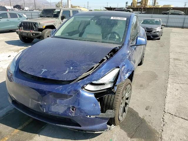 2021 Tesla Model Y VIN: 5YJYGDEE2MF085392 Lot: 85857885