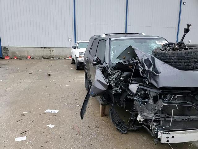 2018 Toyota 4Runner Sr5/Sr5 Premium VIN: JTEBU5JRXJ5484413 Lot: 89829795