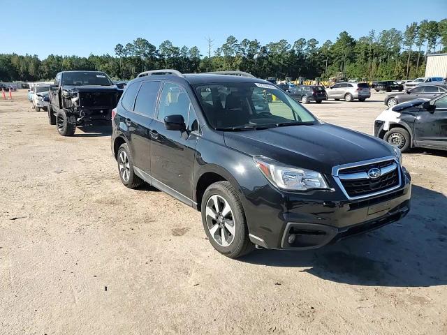2017 Subaru Forester 2.5I Premium VIN: JF2SJAGC7HH513305 Lot: 82768005
