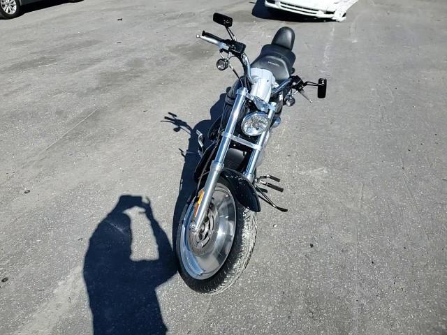 2005 Harley-Davidson Vrscb VIN: 1HD1HBZ195K802383 Lot: 90707435