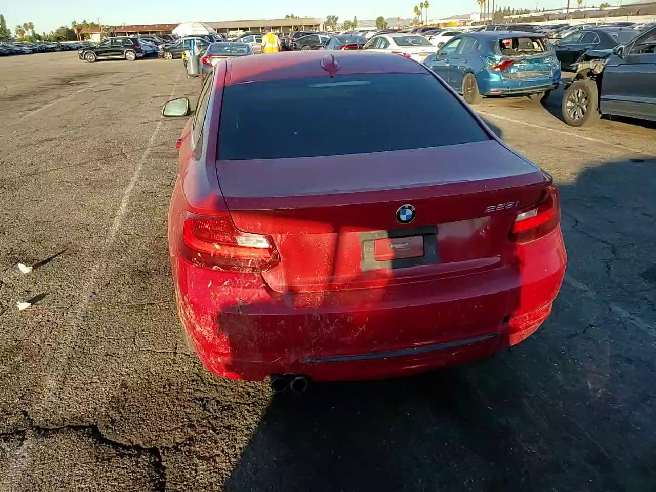 Фото: WBA1F5C59GV343701