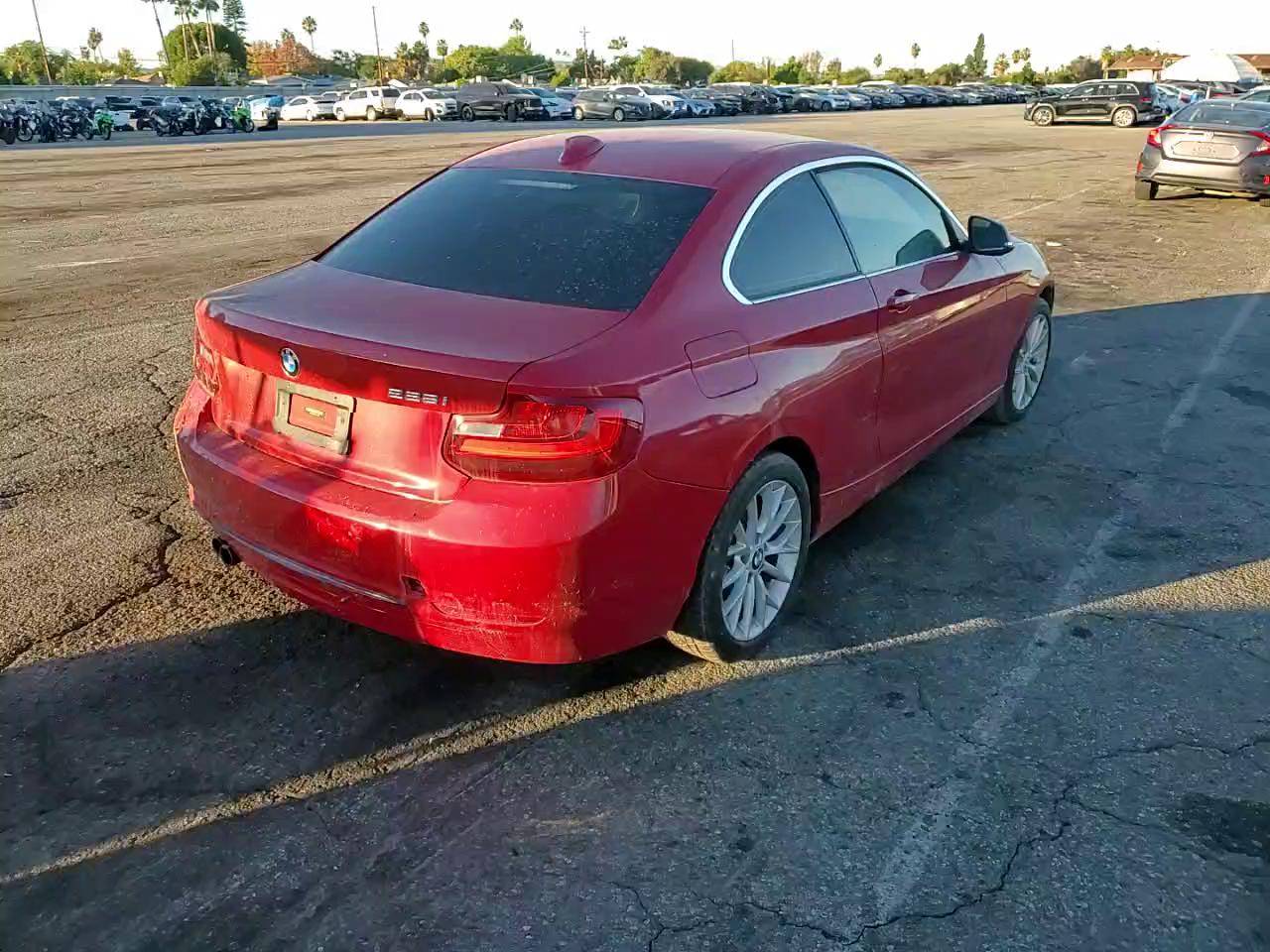 Фото: WBA1F5C59GV343701