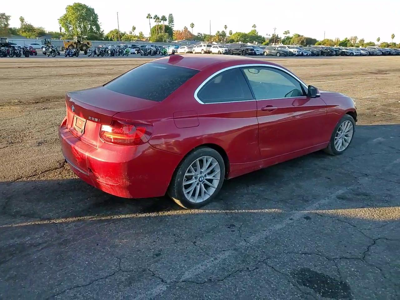 Фото: WBA1F5C59GV343701