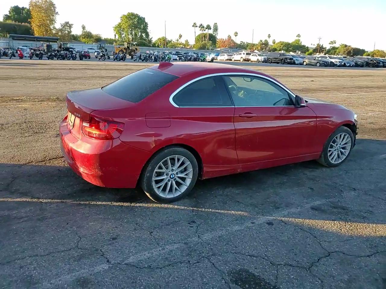 Фото: WBA1F5C59GV343701