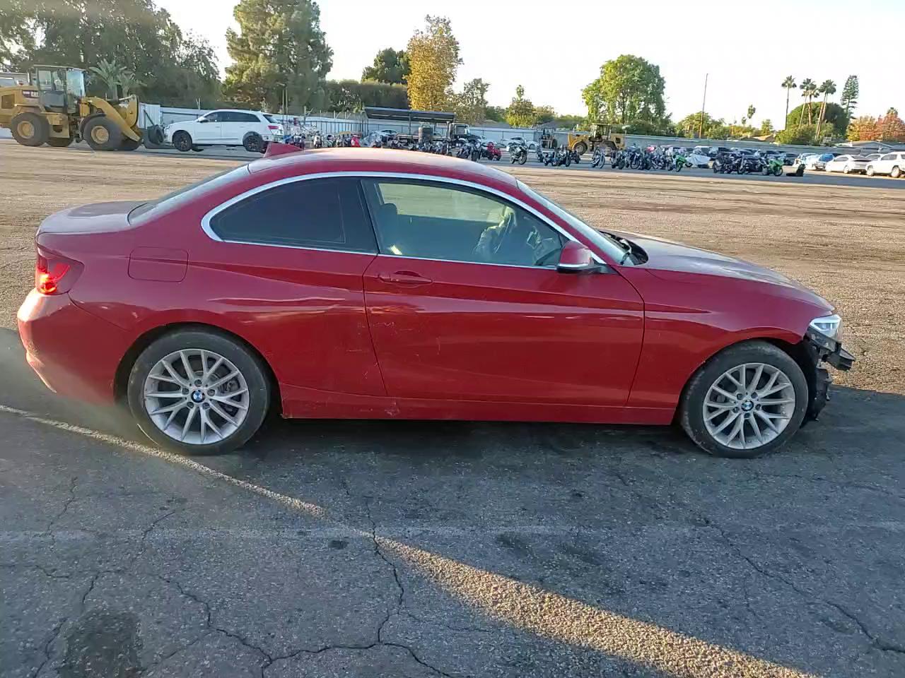 Фото: WBA1F5C59GV343701