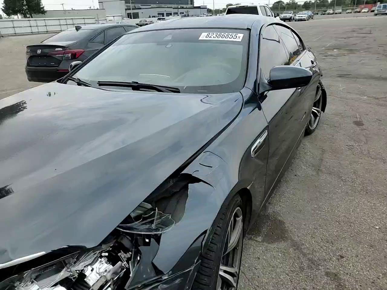 Фото: WBS6C9C54ED466830