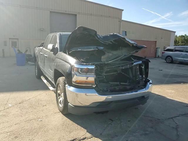 2018 Chevrolet Silverado C1500 Lt VIN: 1GCRCREC7JZ150142 Lot: 82204775