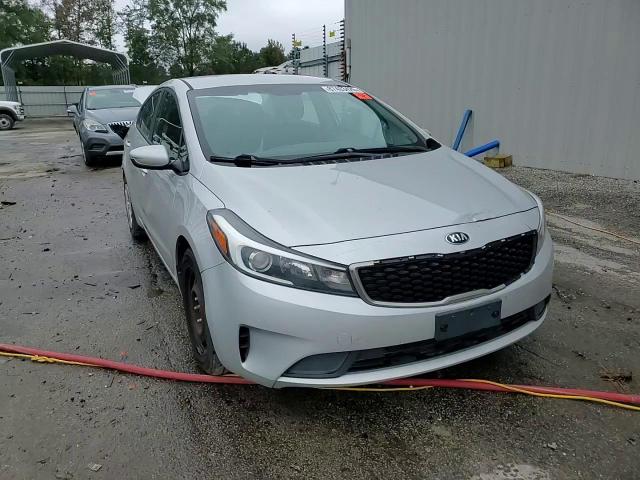 2017 Kia Forte Lx VIN: 3KPFK4A78HE086216 Lot: 87403425