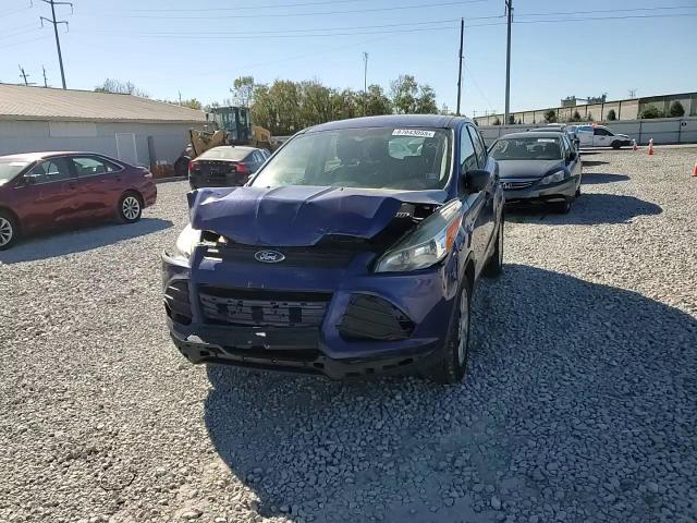 2013 Ford Escape S VIN: 1FMCU0F76DUB22216 Lot: 87043055